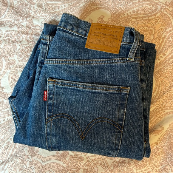 Levi’s Ribcage Straight Ankle Jeans - Picture 7 of 7